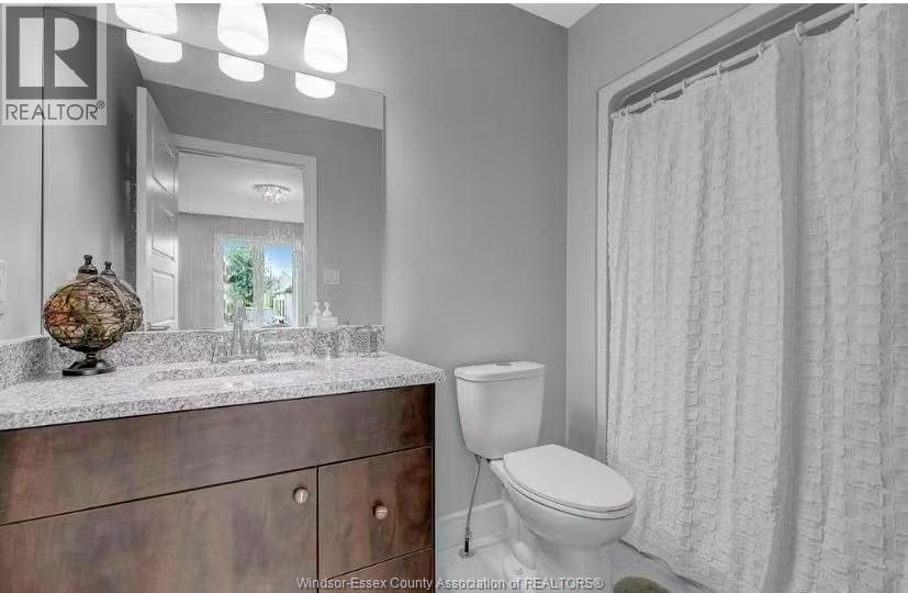 363 CURRY AVENUE Unit# L1, Windsor 5