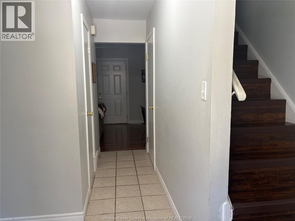 5422 LASSALINE AVENUE Unit# 25, Windsor 5