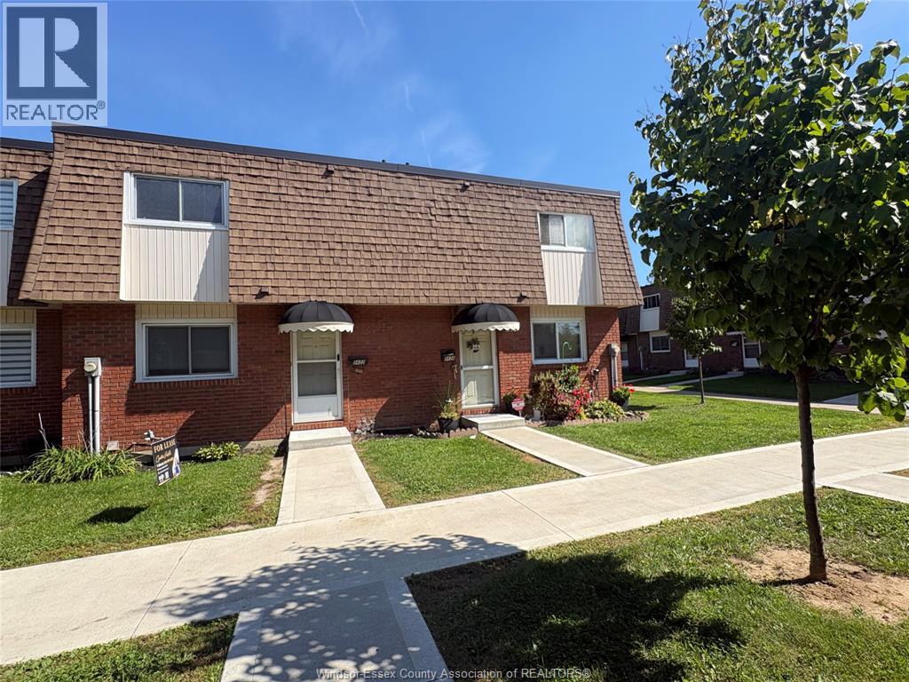 5422 LASSALINE AVENUE Unit# 25, Windsor 3