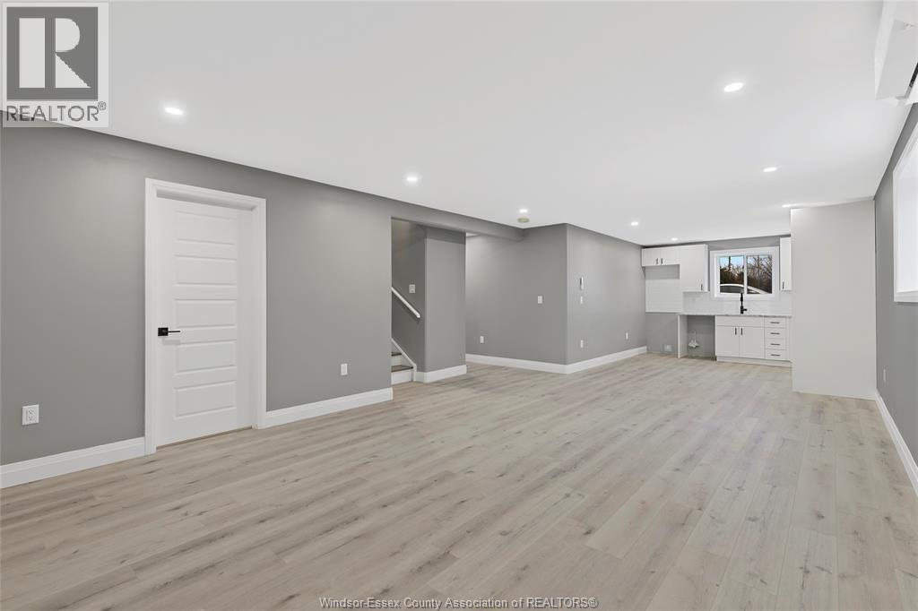 302B KEMPT, Amherstburg 5