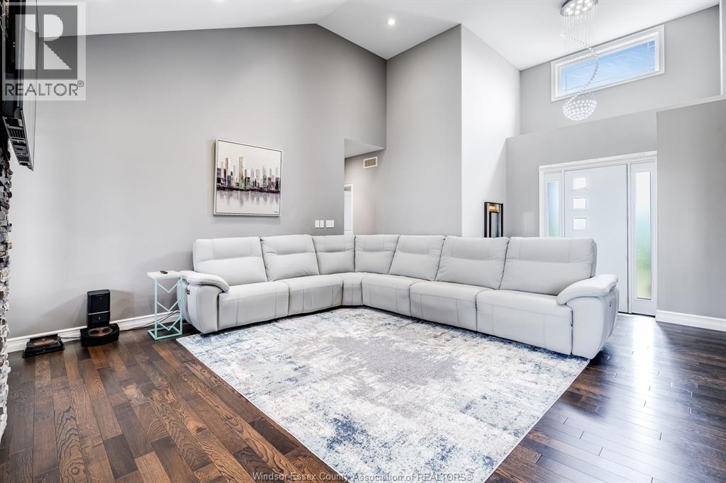 2125 FOX RUN ROAD Unit# UPPER, Leamington 4