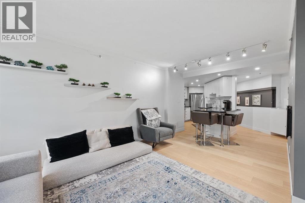 70X 1050 BURRARD STREET, Vancouver 5