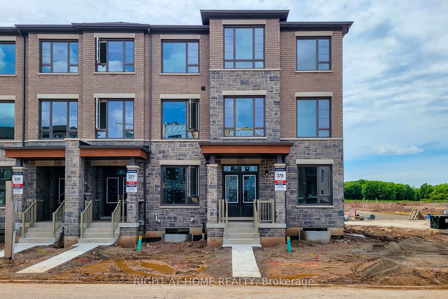 1131 Wheat Boom Drive Oakville Ontario Canada Rented residential Imtiaz Kiani Right at Home Realty, Brokerage*