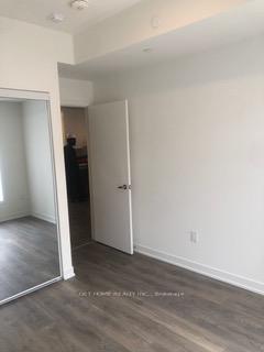202 - 160 Canon Jackson Drive, Toronto 5