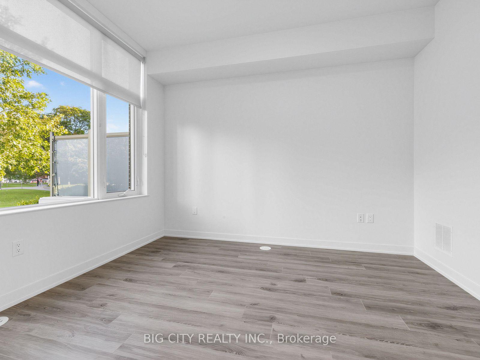 Th04 - 123 Parkway Forest Drive, Toronto 5
