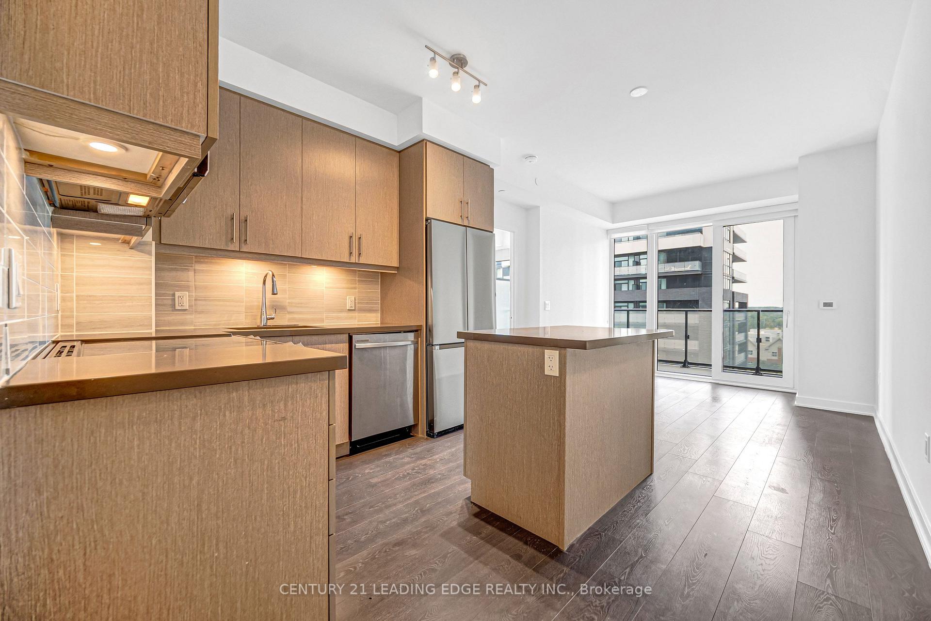 707 - 95 Oneida Crescent, Richmond Hill 5