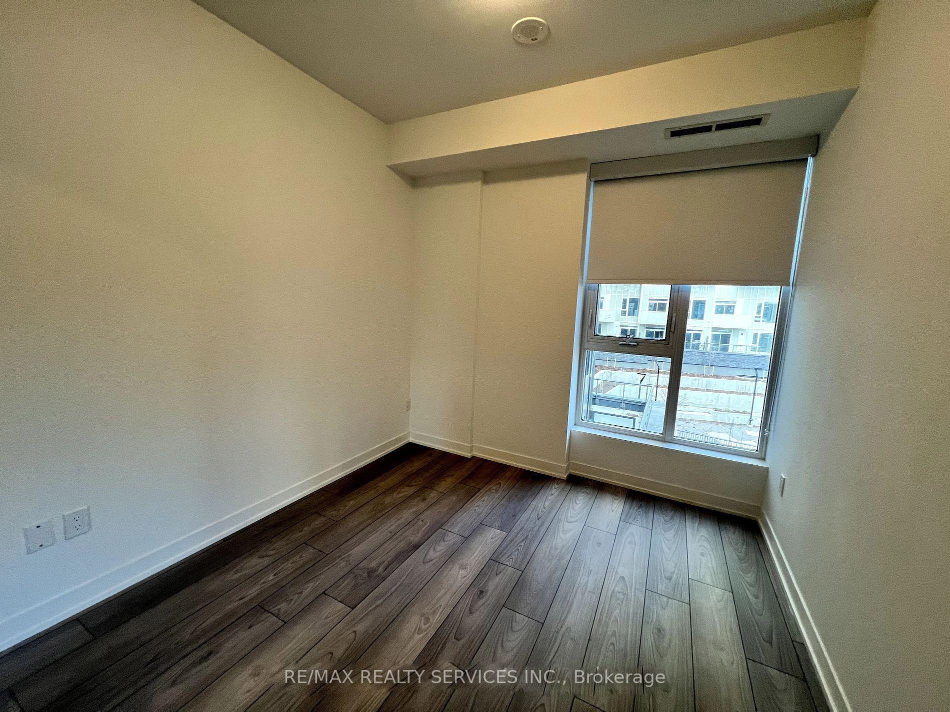 426 - 10 Abeja Street, Vaughan 4