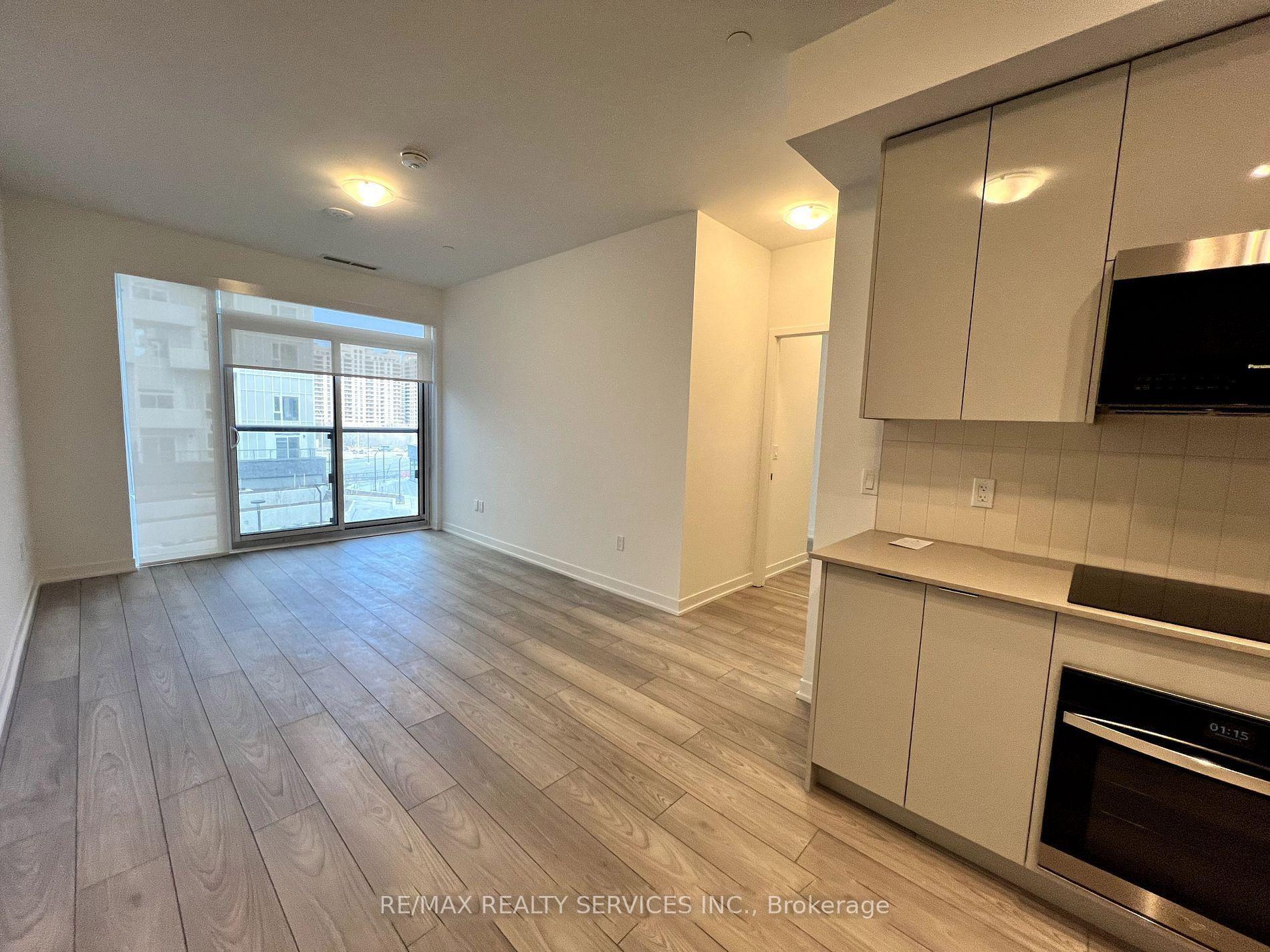 426 - 10 Abeja Street, Vaughan 3
