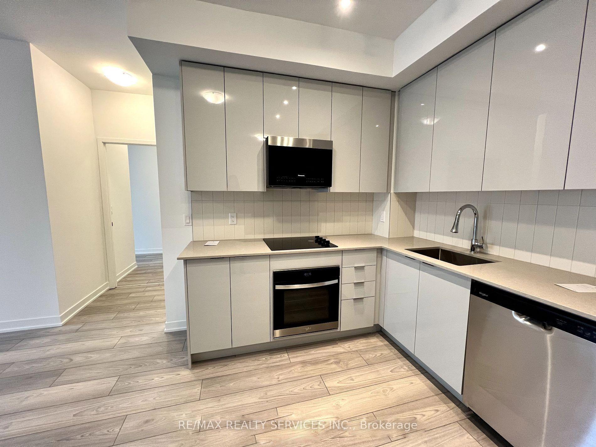 426 - 10 Abeja Street, Vaughan 2