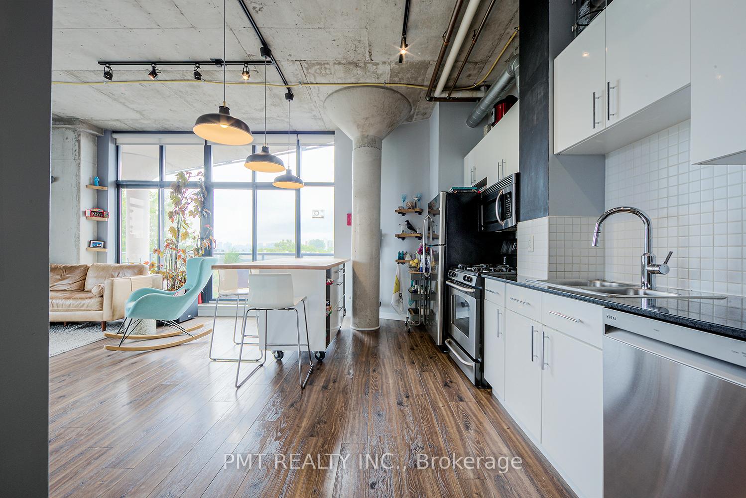 311 - 369 Sorauren Avenue, Toronto 3