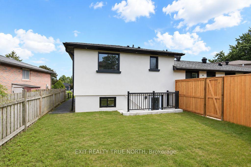 BSMT - 66 Peacock Lane, Barrie 2