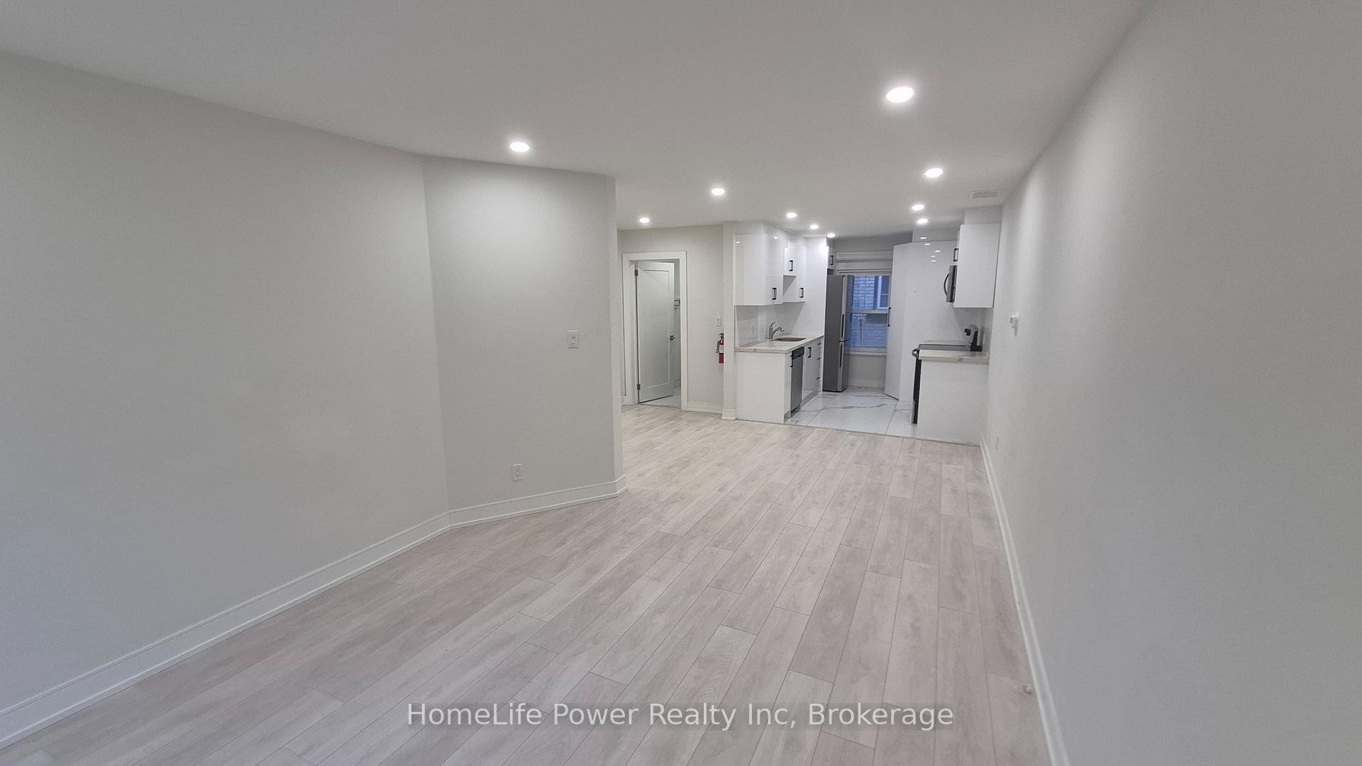 2U - 35 Wellington Street, Brantford 4