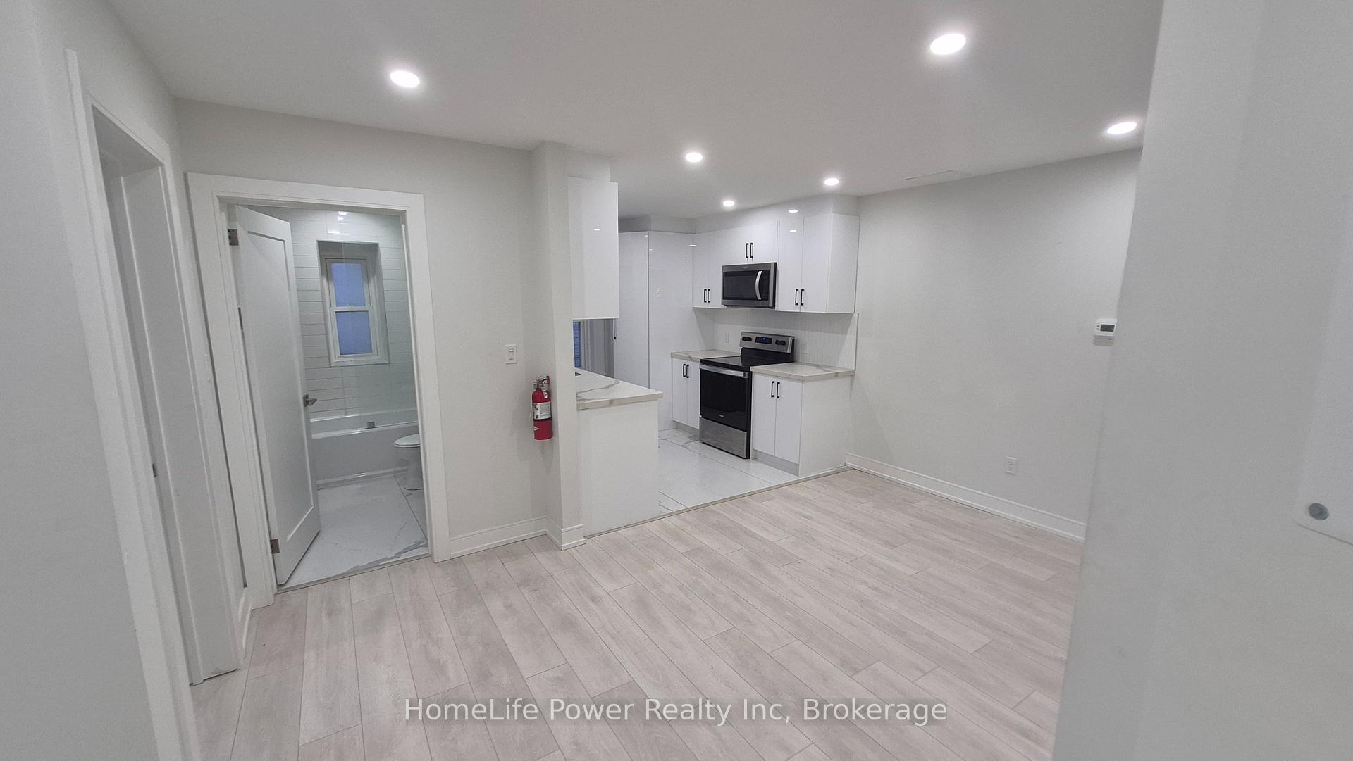 2U - 35 Wellington Street, Brantford 2