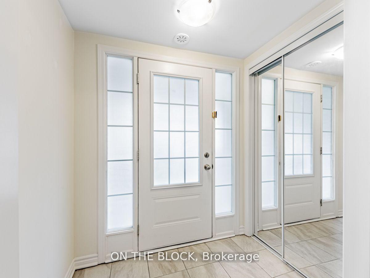 2425 Fall Harvest Crescent, Pickering 4