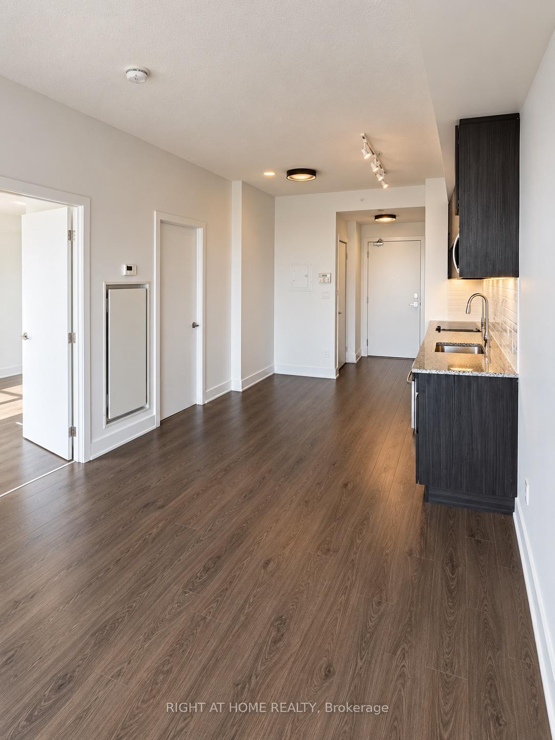 #910 - 99 The Donway Way W, Toronto 2