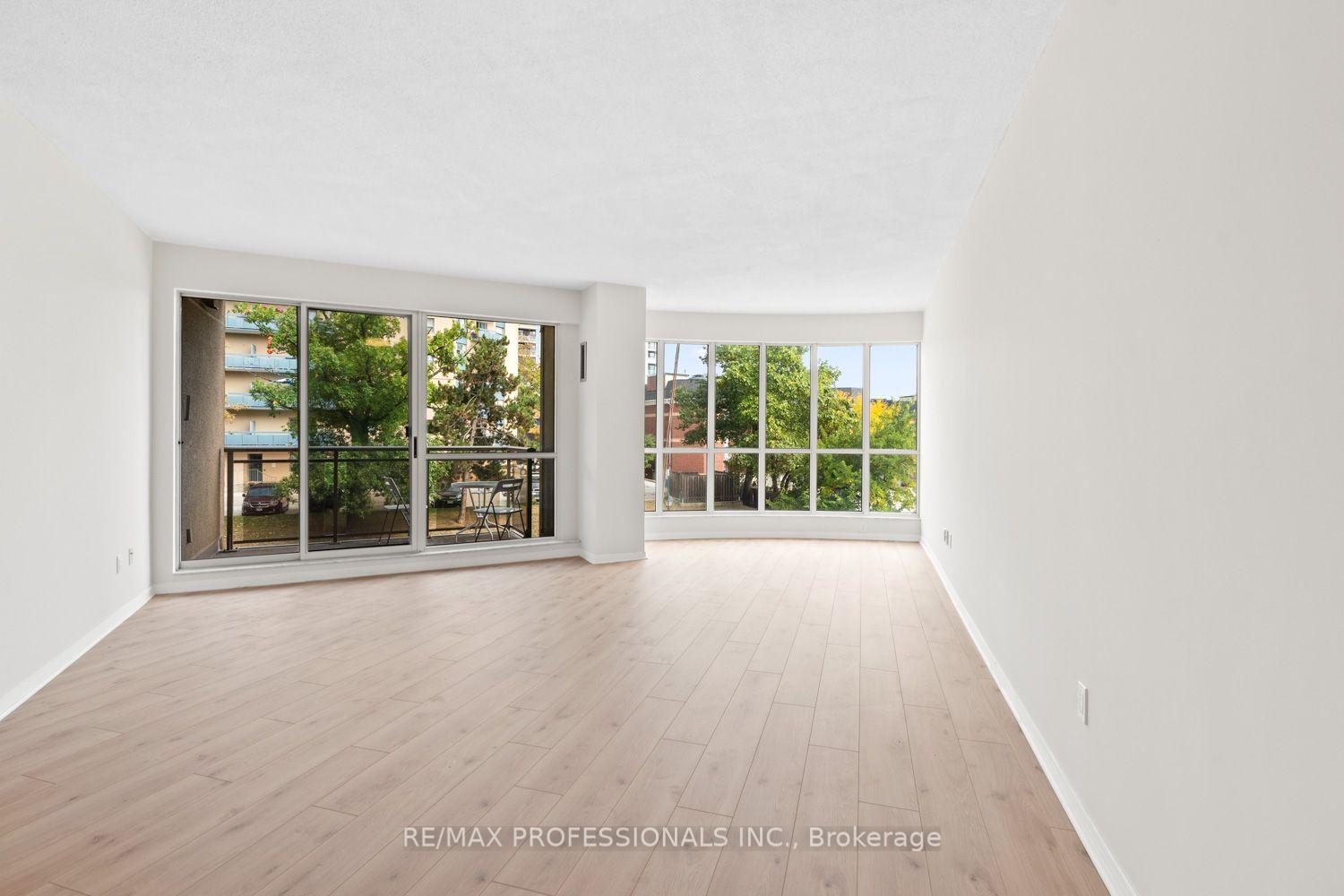 311 - 2511 Lakeshore Road W, Oakville 5