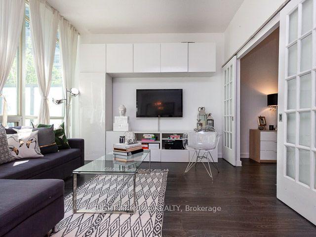 G21 - 350 Wellington Street W, Toronto 5