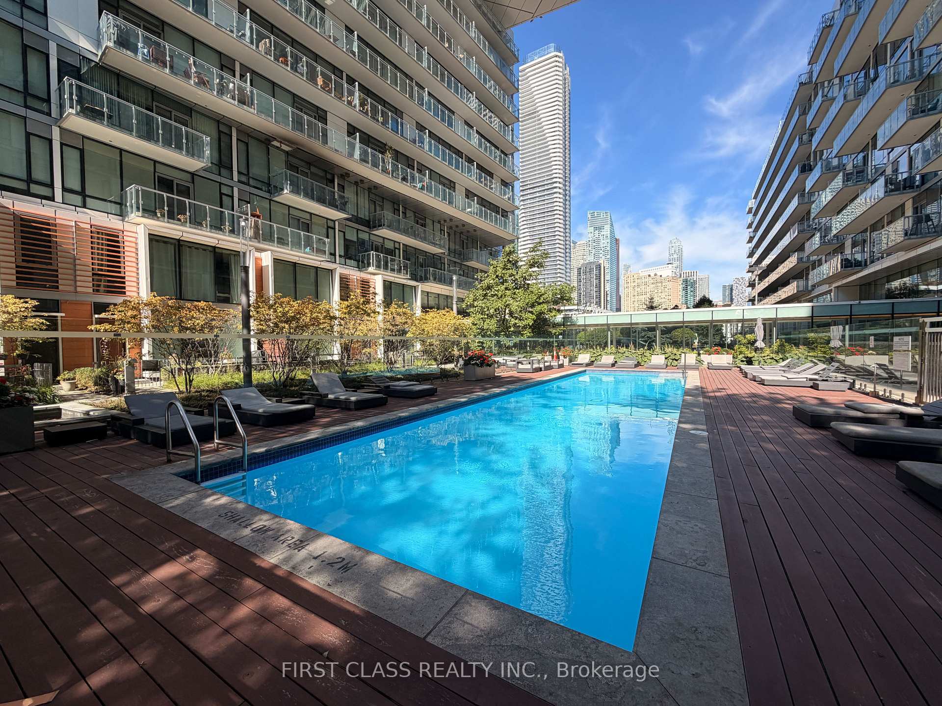 625 - 39 Queens Quay E, Toronto 3