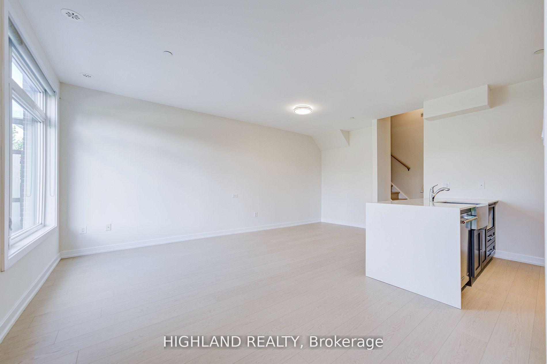 9 - 4070 Parkside Village Drive, Mississauga 4