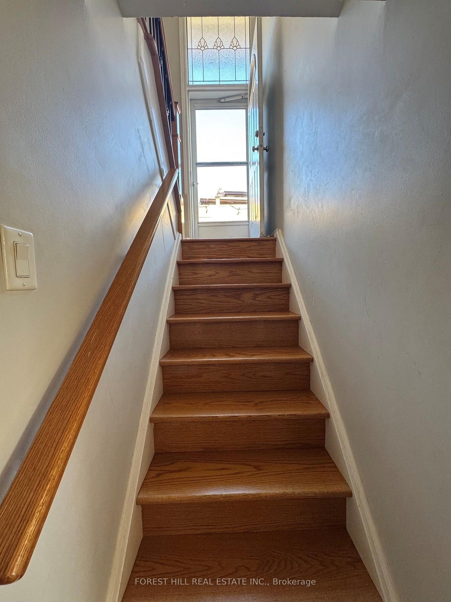 BSMT - 41 Stoneton Drive, Toronto 4
