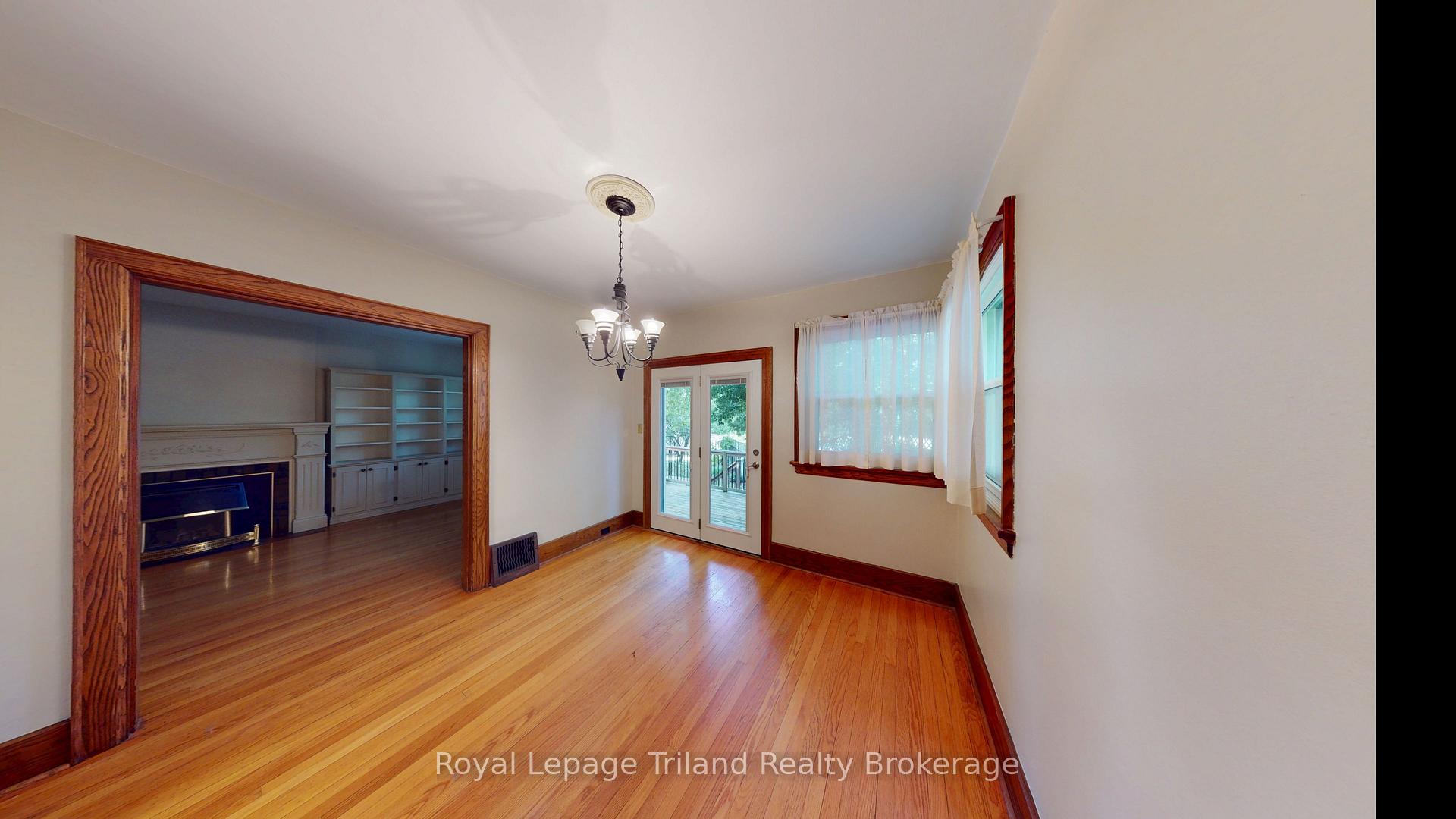 614 Ingersoll Avenue, Woodstock 4