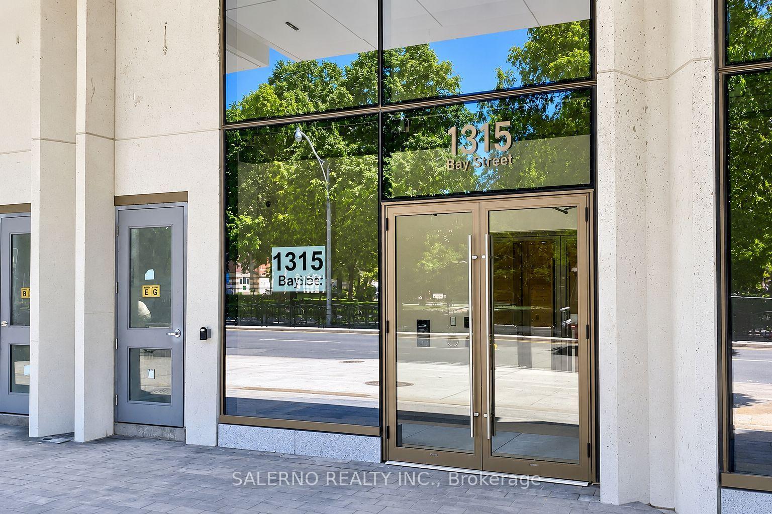 2101 - 1315 Bay Street, Toronto 3