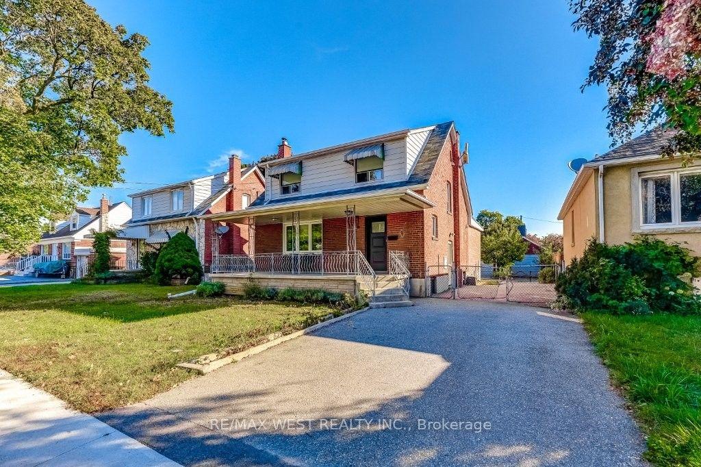 9 Culnan Avenue, Toronto 2