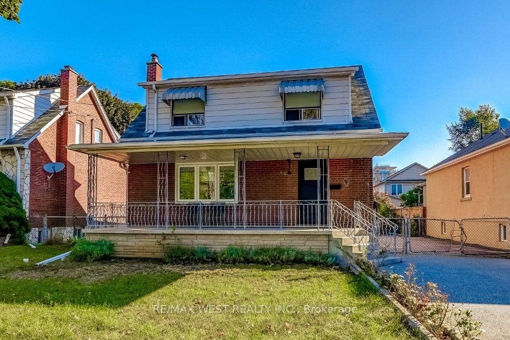 9 Culnan Avenue, Toronto