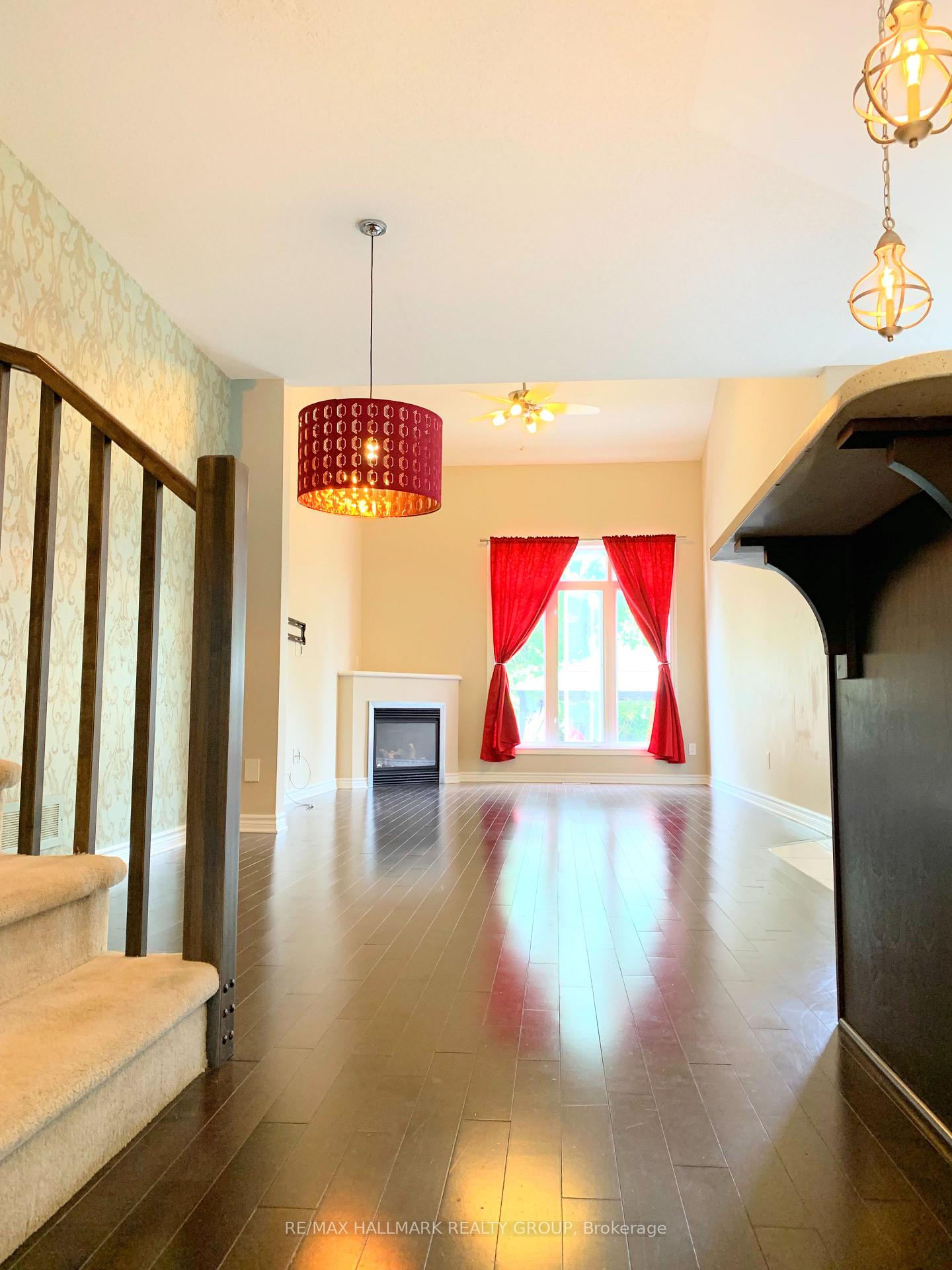 469 Foxhall Way, Ottawa 5