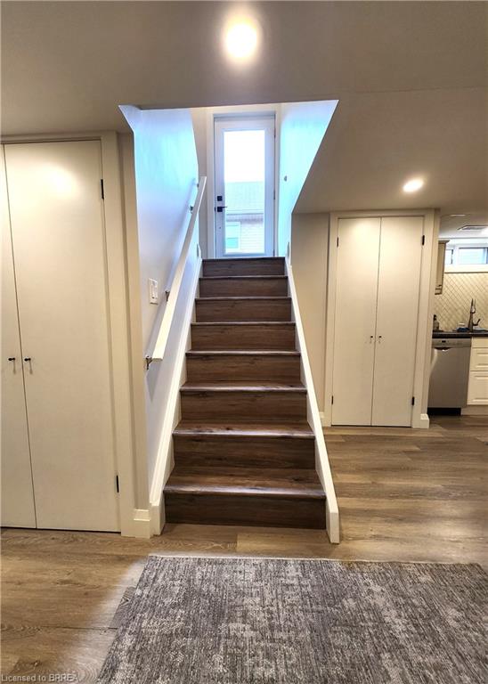 Lower Unit - 404 Nelson Street, Brantford 3