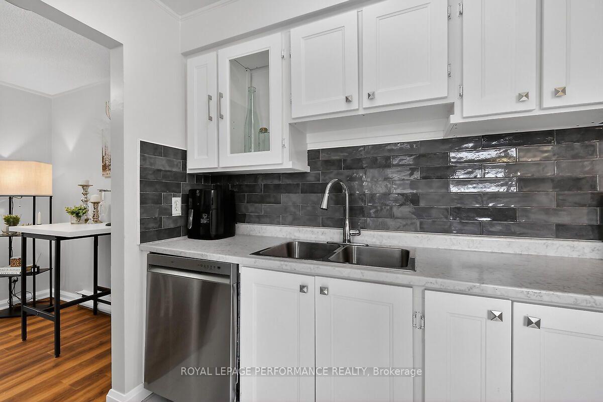 28 - 42 Compata Way, Ottawa 4