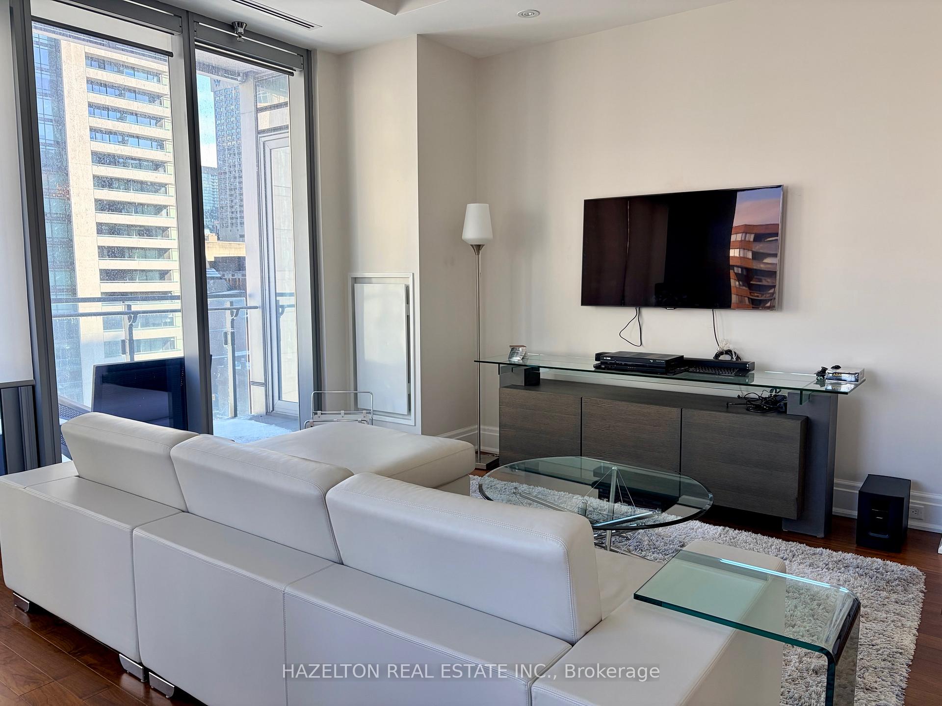 902 - 55 Scollard Street, Toronto 2