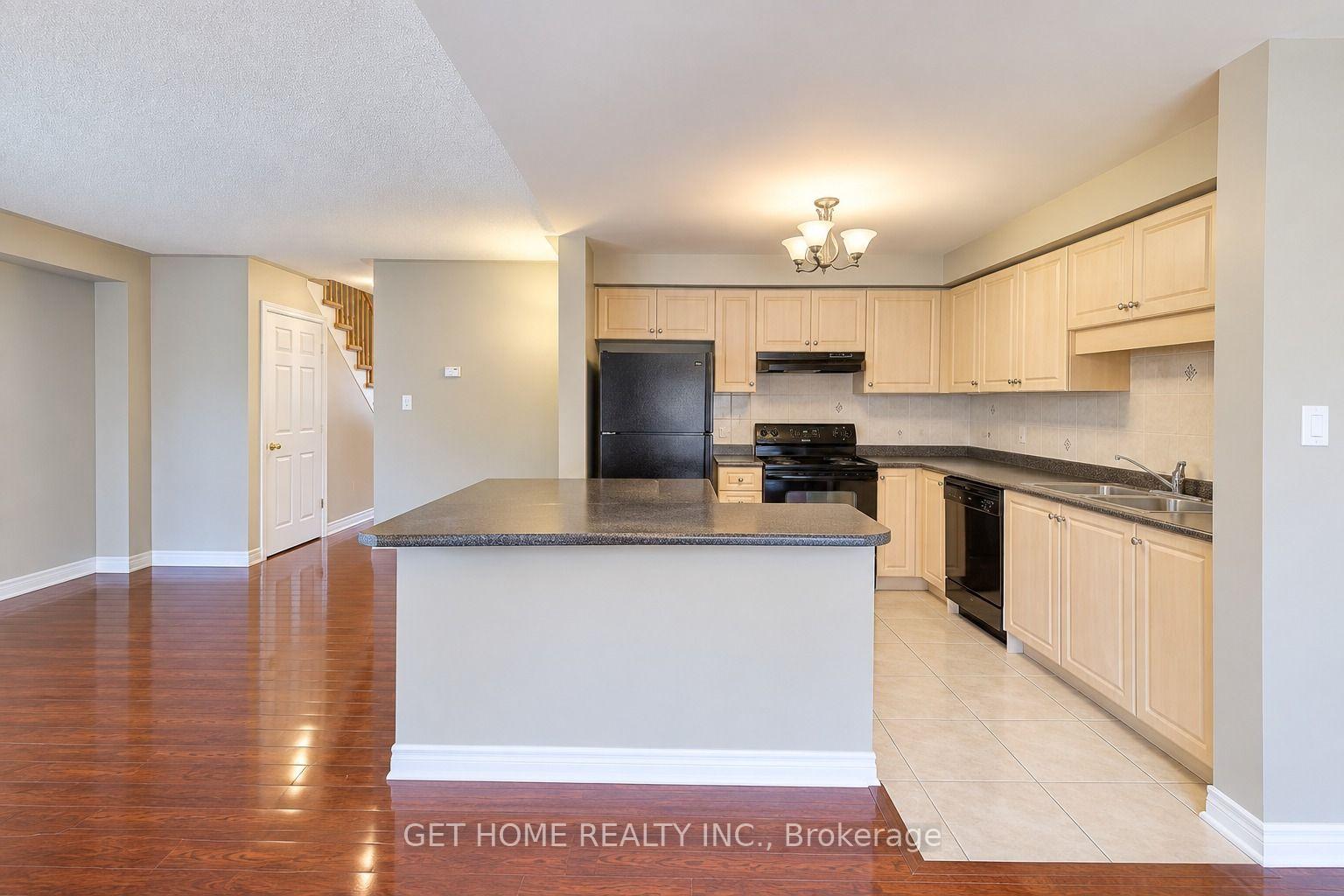 21 Forest Valley Road, Markham 3
