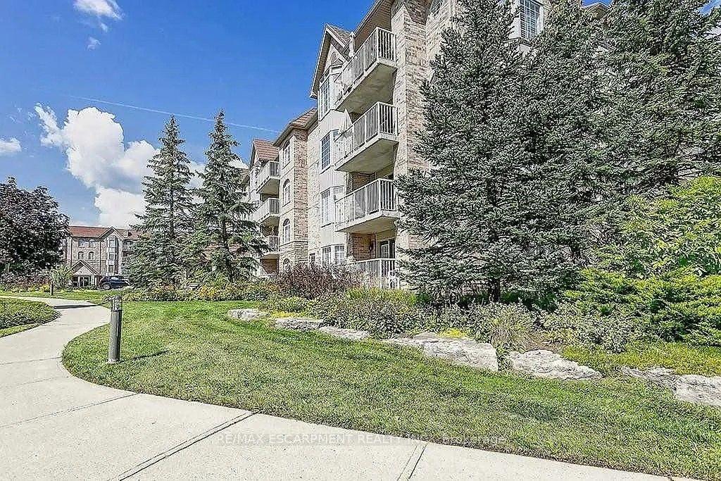 F405 - 216 Plains Road W, Burlington 2