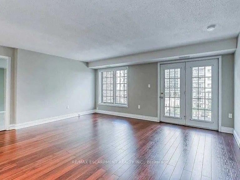 F405 - 216 Plains Road W, Burlington 4