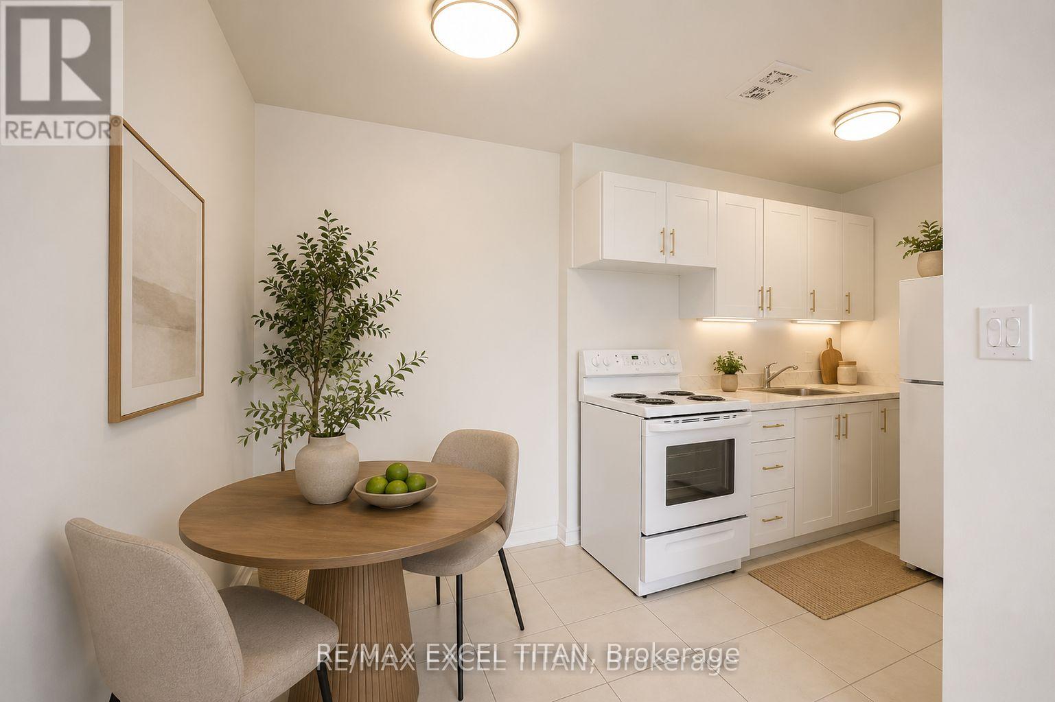 307 - 165 Cosburn Avenue, Toronto 5