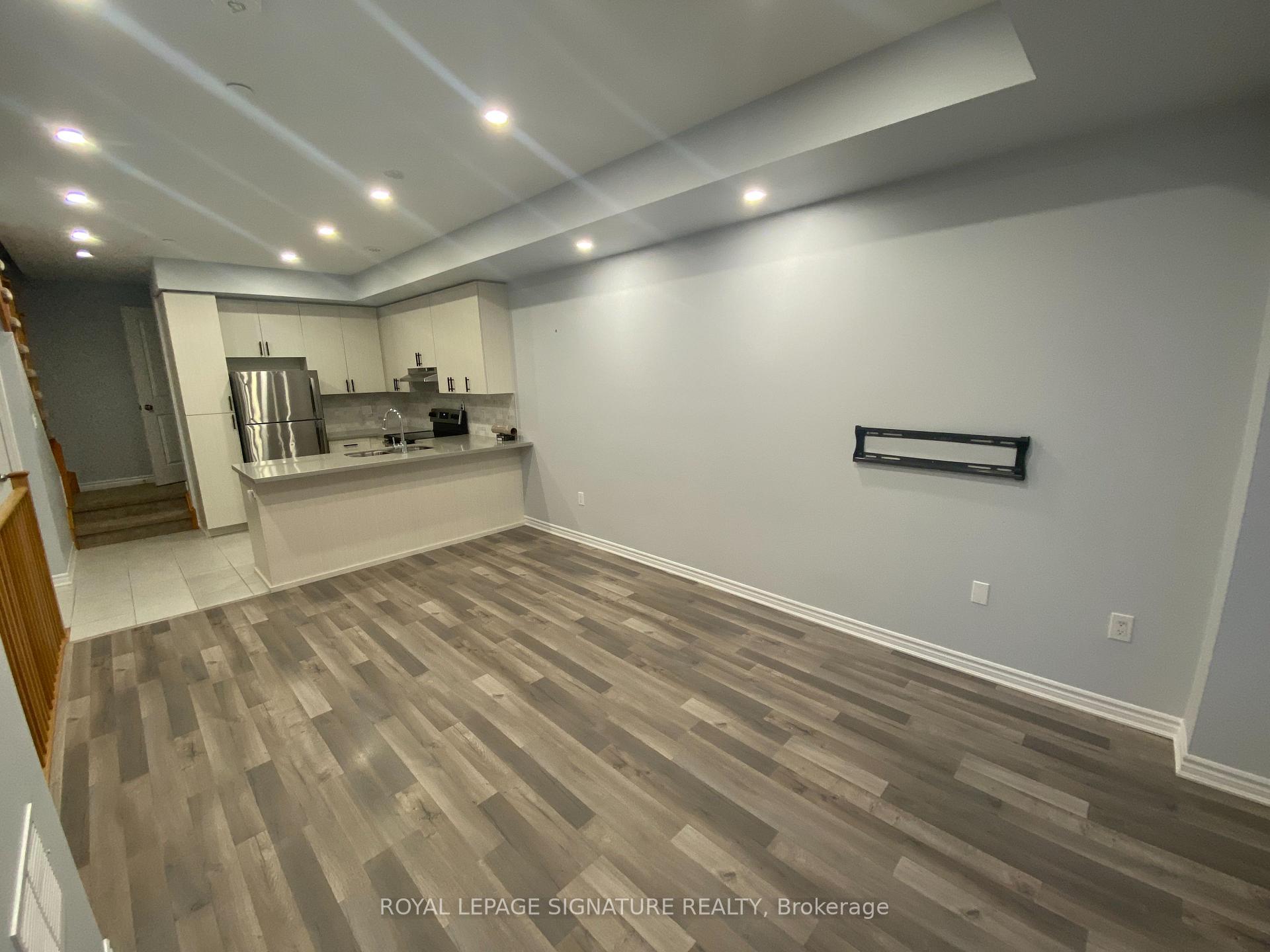 5 - 2285 Mcnab Lane, Mississauga 4