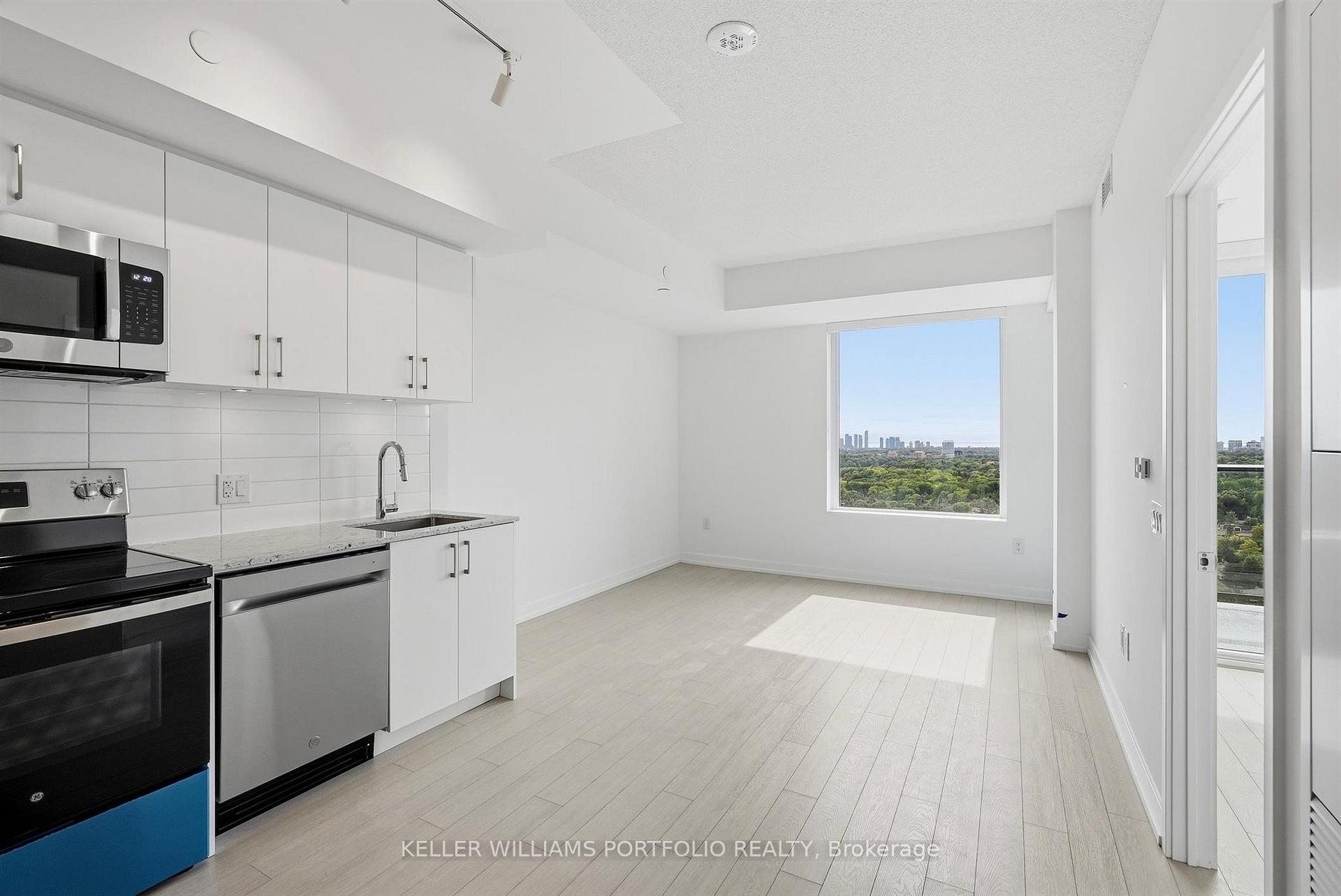 2009 - 4010 Eglinton Avenue W, Toronto 4