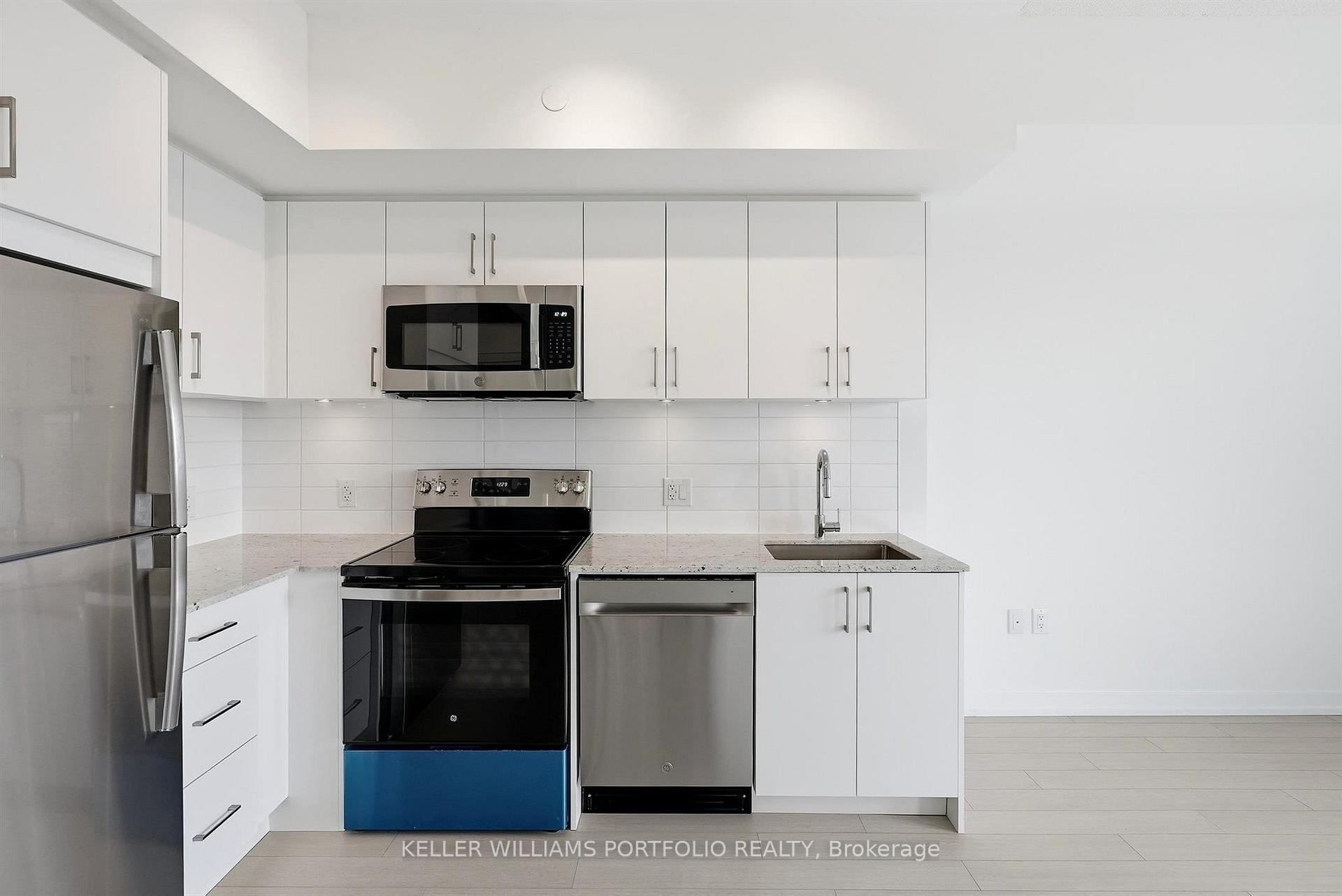 2009 - 4010 Eglinton Avenue W, Toronto 5