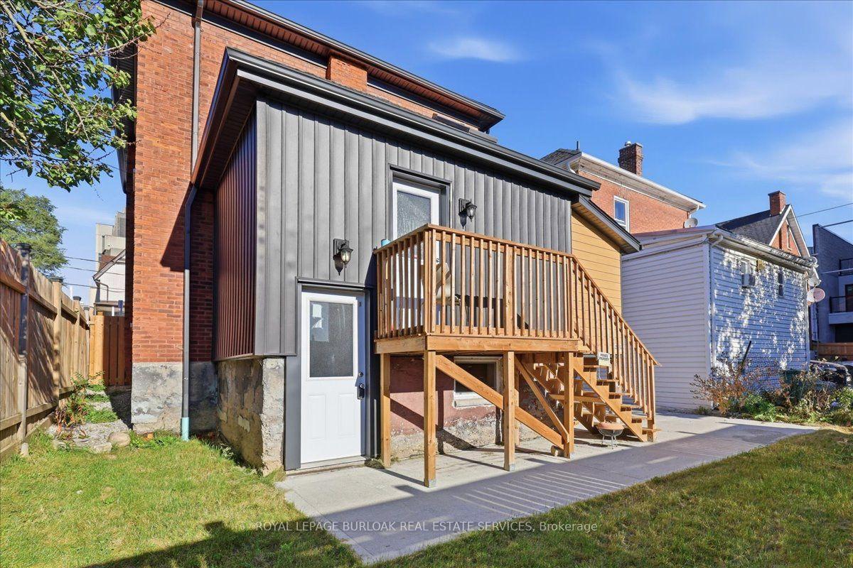 LOWER - 17 Eby Street S, Kitchener 2