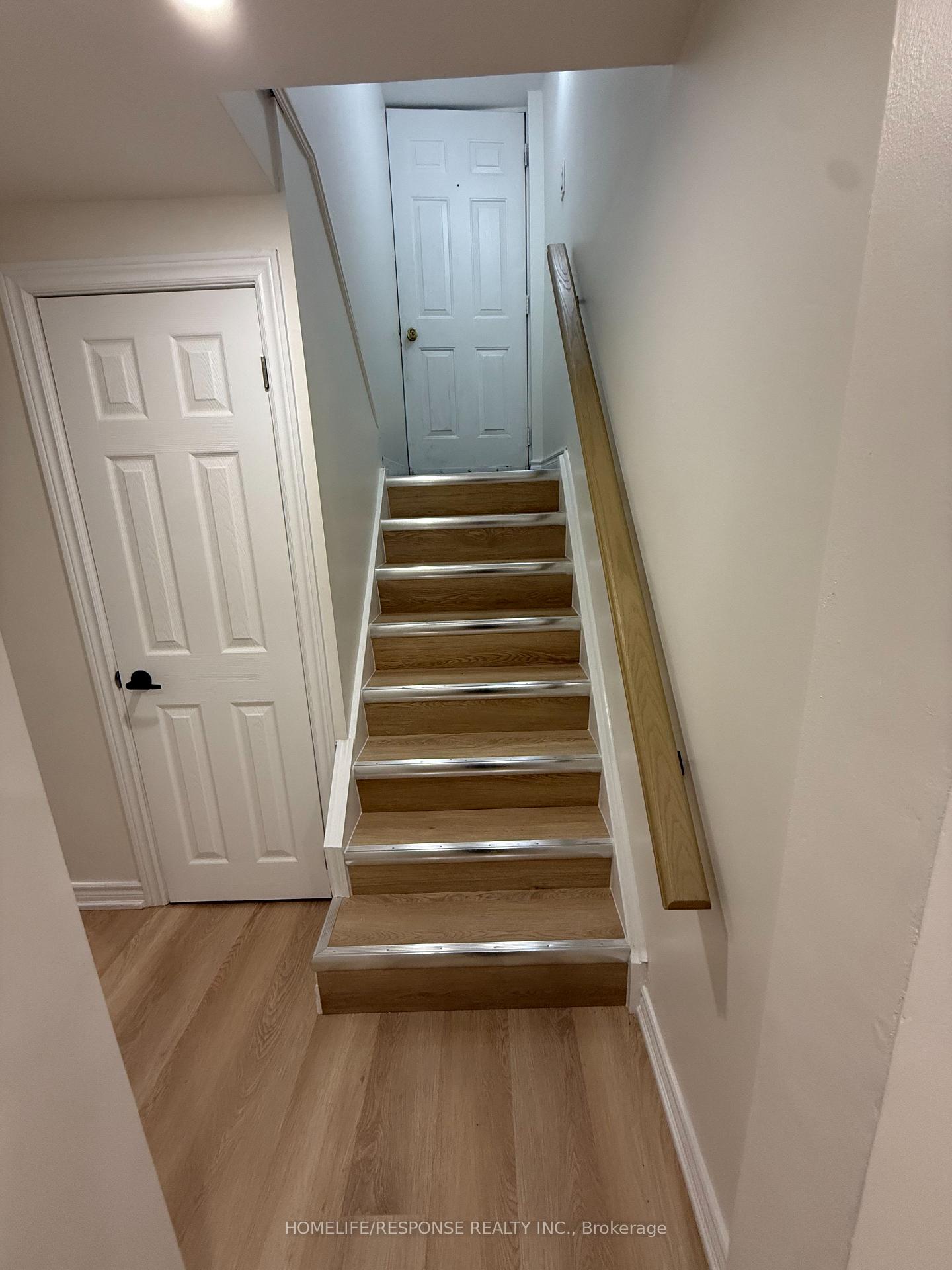 208 Lake Promenade, Toronto 2
