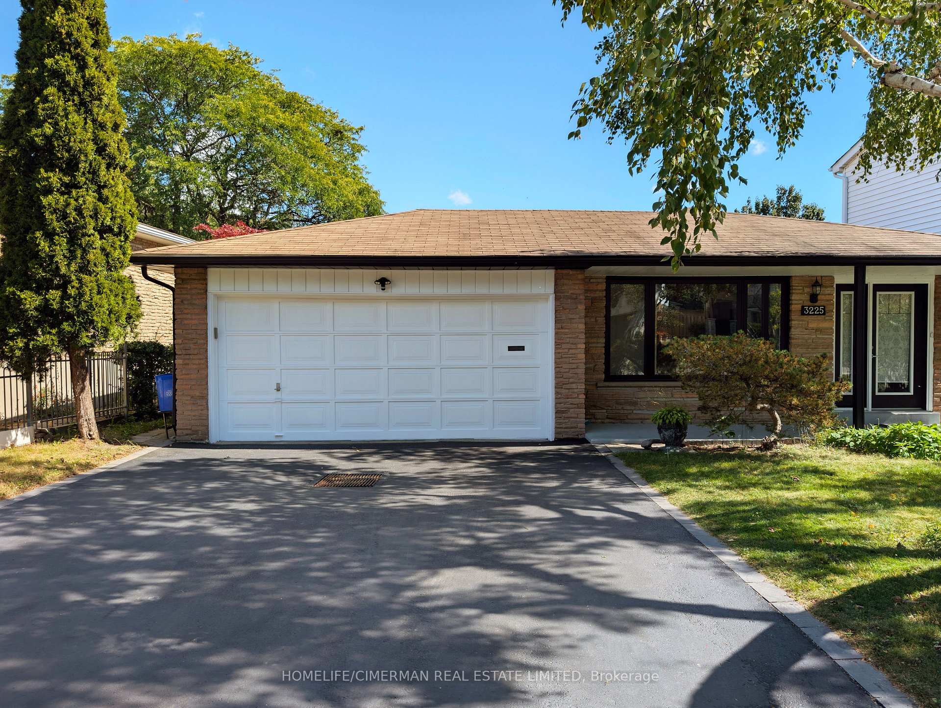 3225 Rymal Road Mississauga Ontario Canada Sale residential Leon Schaumer HomeLife/Cimerman Real Estate Ltd., Brokerage*