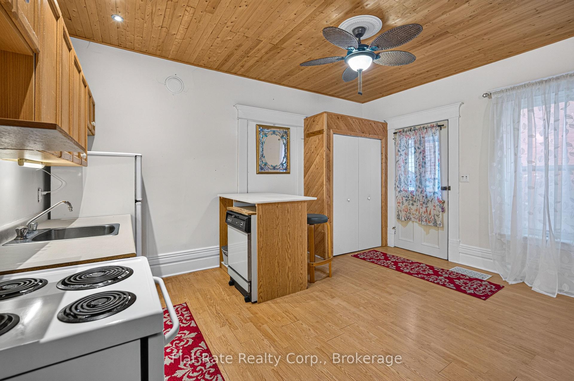 #2 - 660 George Street N, Peterborough 5