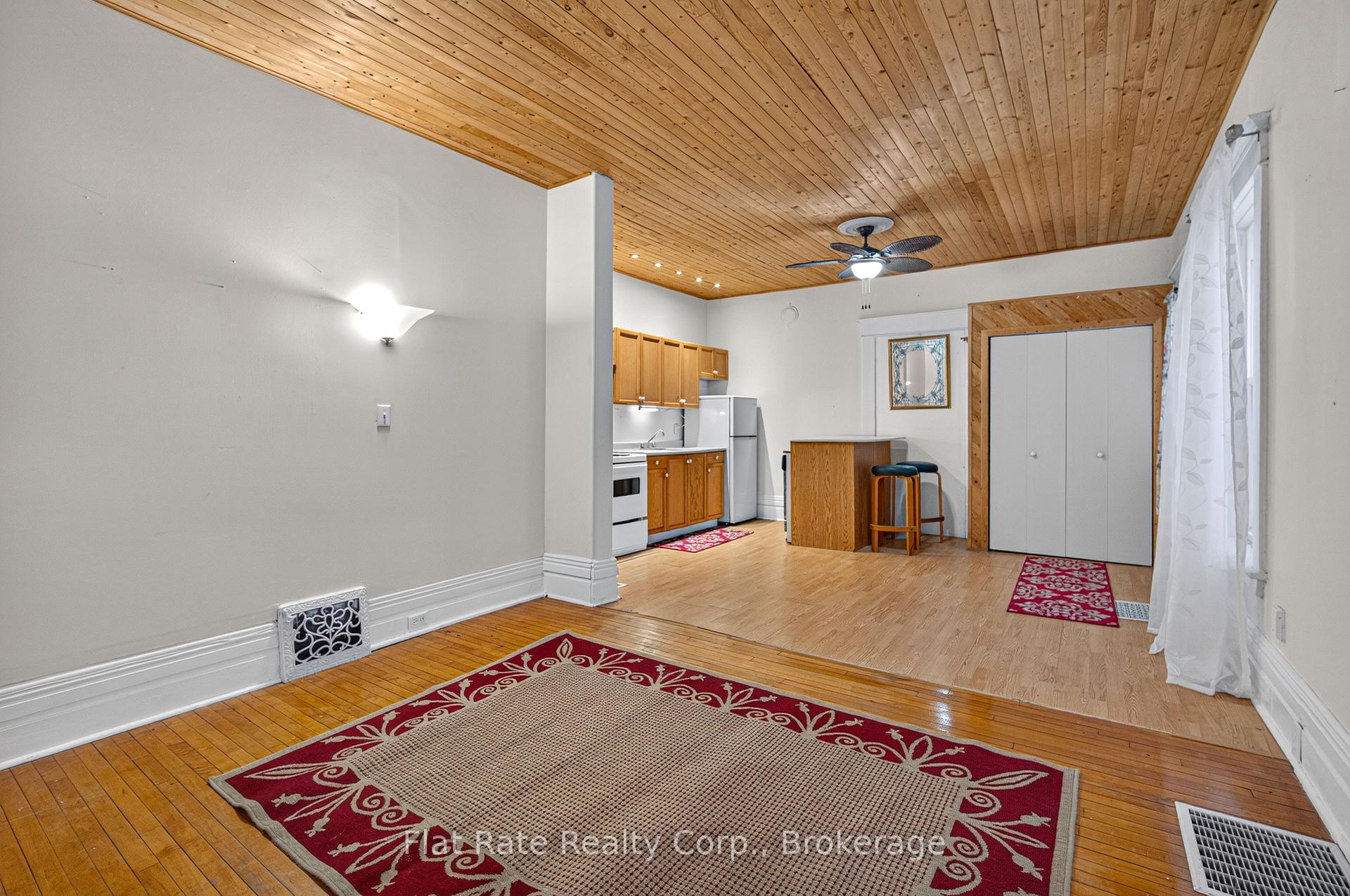 #2 - 660 George Street N, Peterborough 4