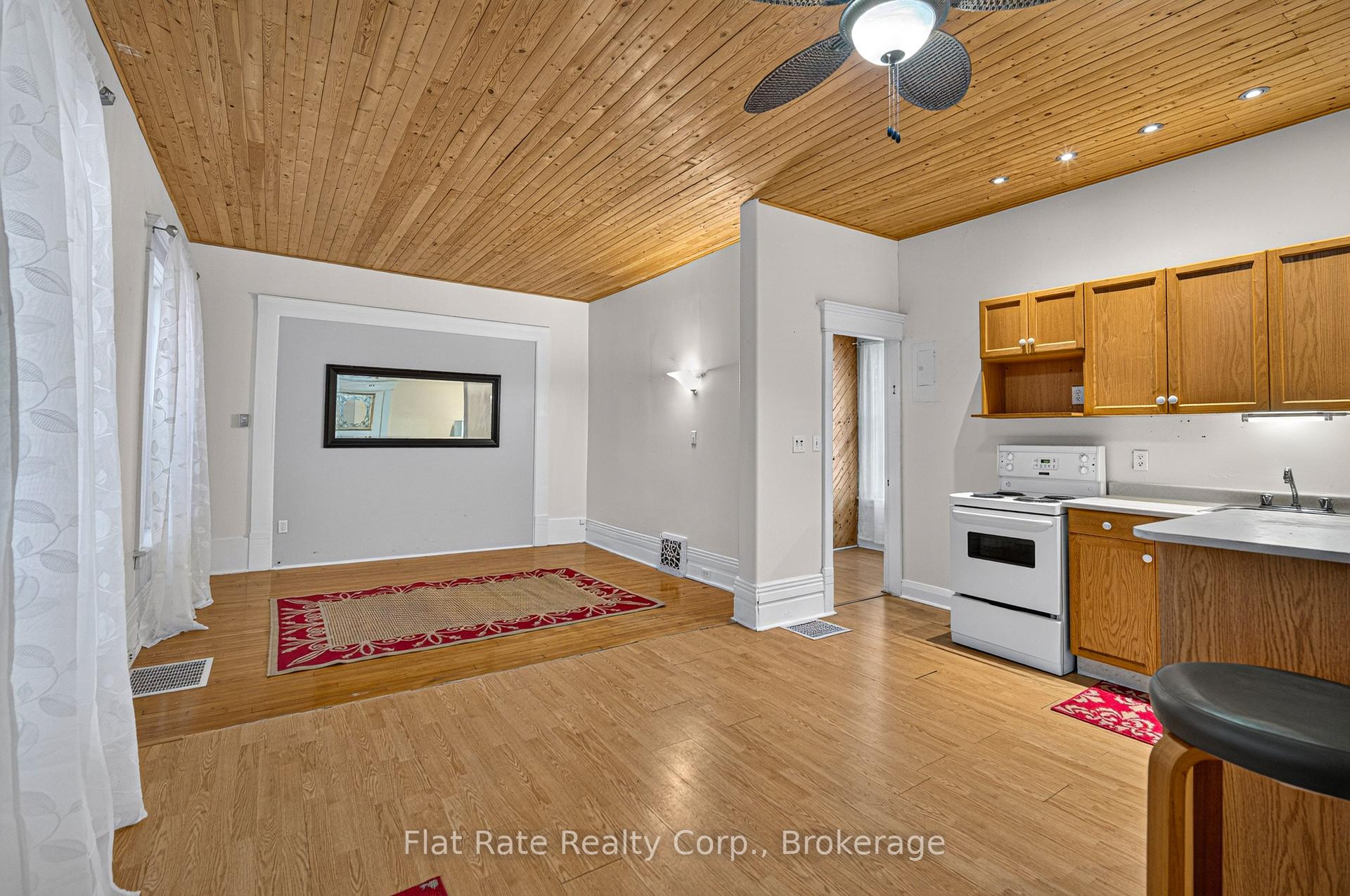 #2 - 660 George Street N, Peterborough 2
