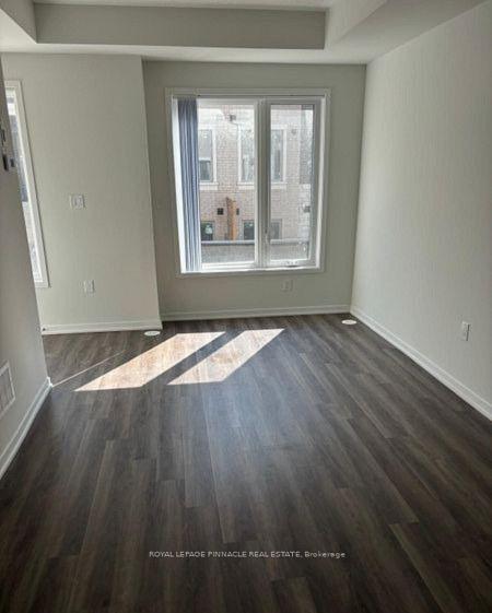 TH177 - 151 Honeycrisp Crescent, Vaughan 5