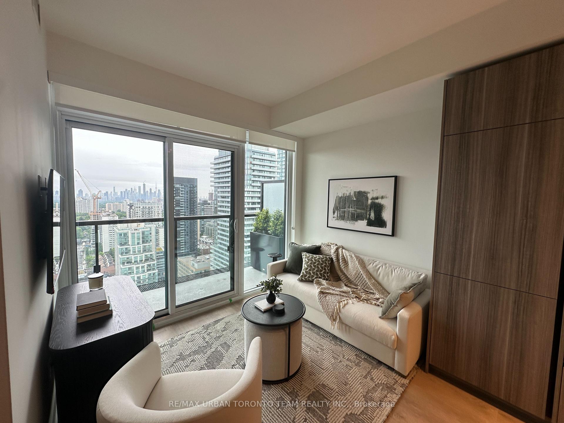 3013 - 127 Broadway Avenue, Toronto 5