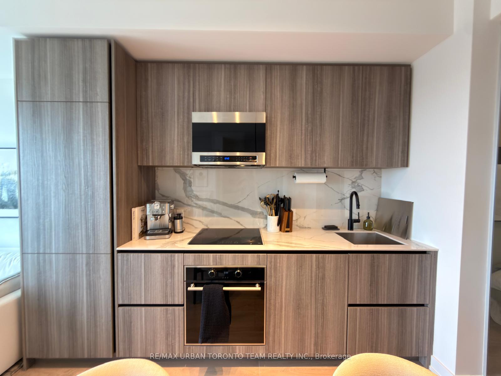 3013 - 127 Broadway Avenue, Toronto 2