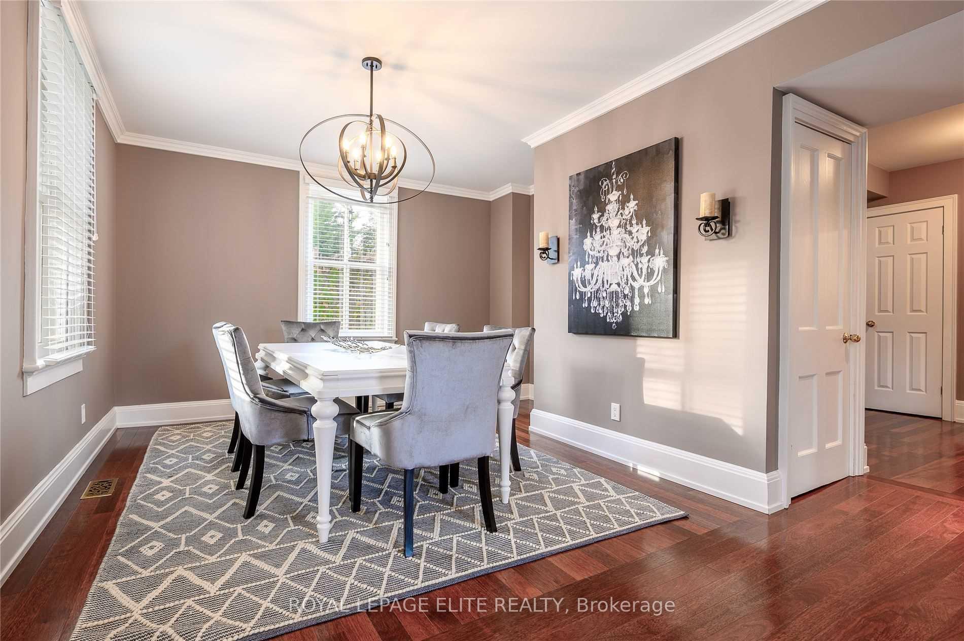 331 Trafalgar Road, Oakville 3