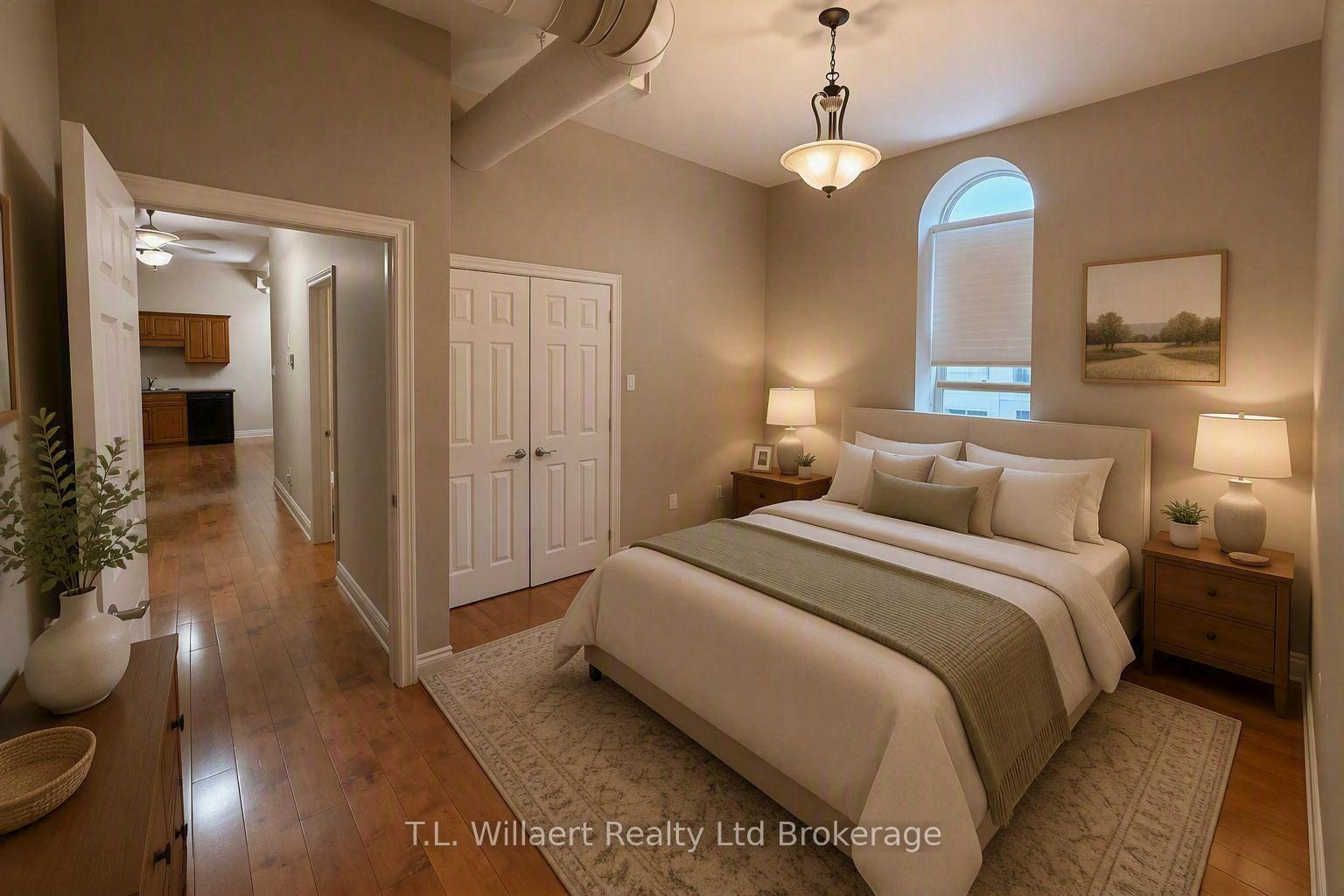 202 - 17 Brock Street W, Tillsonburg 2